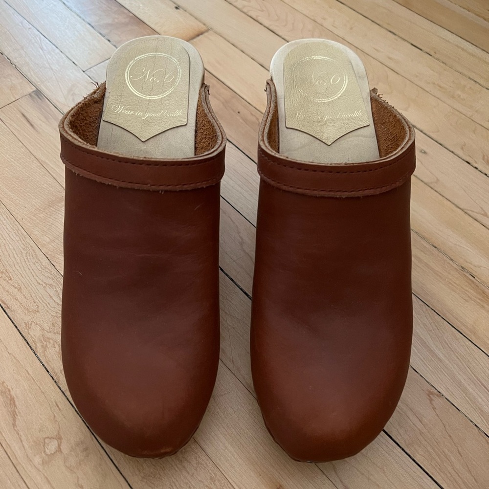 No. 6 clogs
